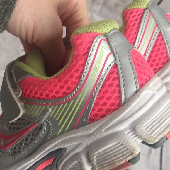 Saucony cohesion 10 sneaker in size 1M - Picture 14 of 15